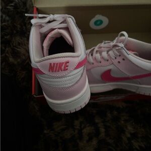 Nike Women's Light Pink Sneakers